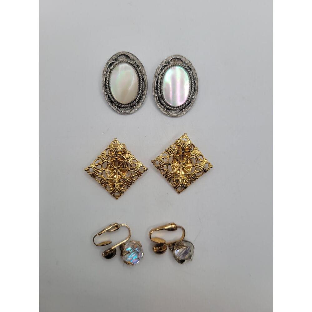 VTG Lot Enamel & Goldtone Lot Of 3 Pairs Costume Jewelry Clip on Earrings